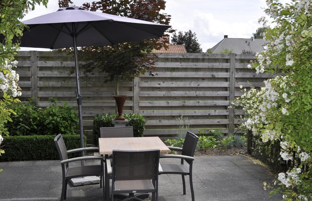 B&B De Edelsteen Zutendaal Esterno foto