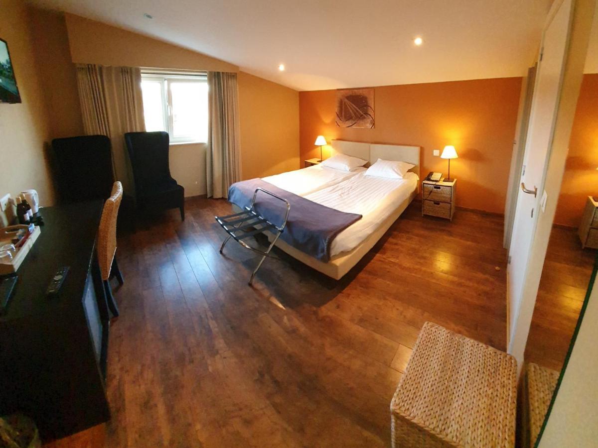 B&B De Edelsteen Zutendaal Esterno foto